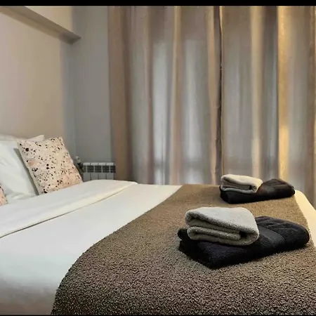 Amazing 2 Bedrooms Modern In