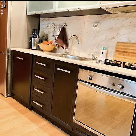 דירה Amazing 2 Bedrooms Modern In סטרה זגורה